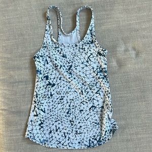 Lululemon size small stretch tank